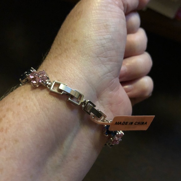 NWT Multicolored Floral Bracelet & Earrings NEW - Picture 5 of 8